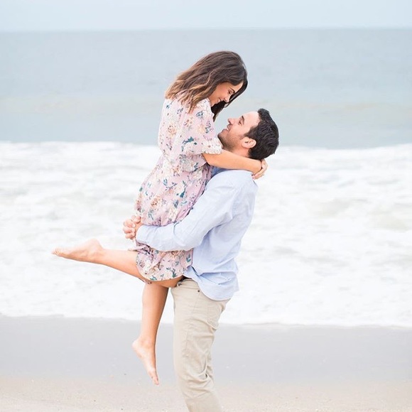 Meet your Posher, Deanna - Picture 2 of 6